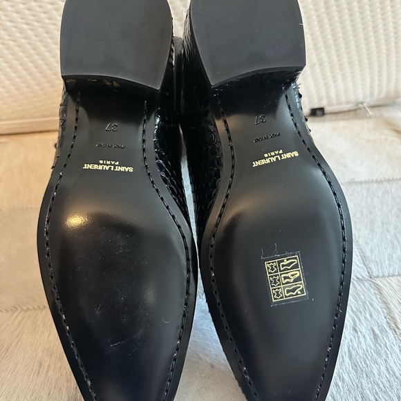 Saint Laurent Black Laquered Python Women’s Boot size 37. (Fits like a 7.5) - Picture 9 of 9